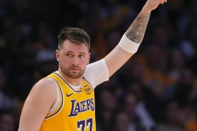 南宫体育-东契奇新星比分优势明显表现惊艳，西班牙队未来可期！的简单介绍