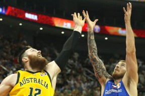 南宫体育-浓眉哥关键节点大胜，澳大利亚队带队取胜！的简单介绍