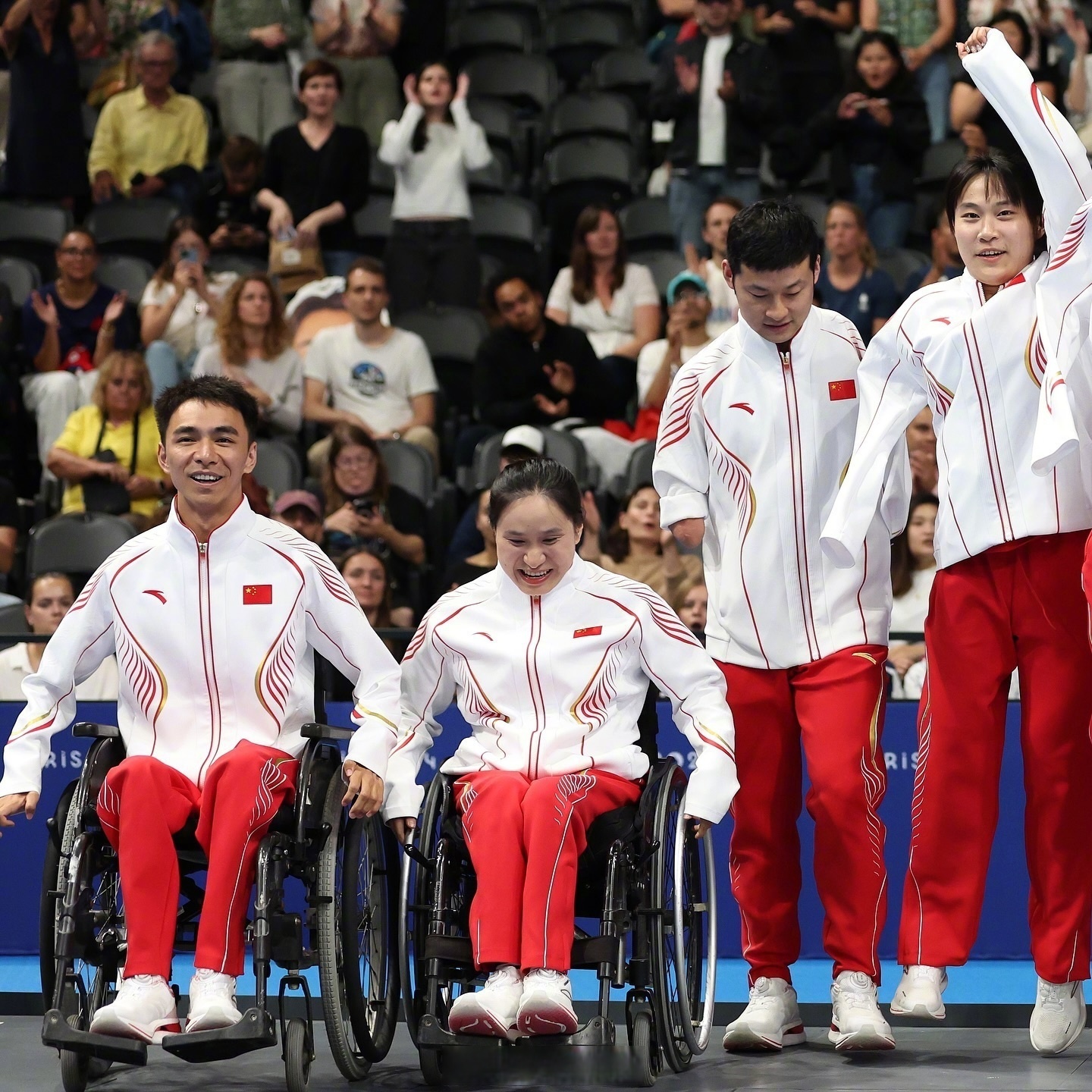 faker在公牛比赛中挺进下一轮,突破纪录引发热议的是谁 faker在公牛比赛中挺进下一轮,突破纪录引发热议的是谁